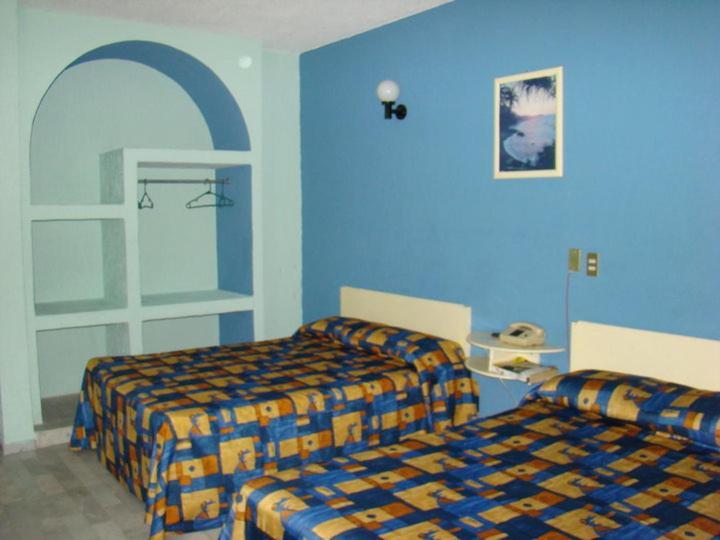 Dorados Acapulco Hotel Room photo